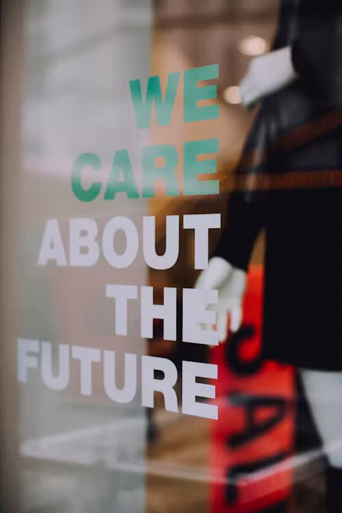 Window Sign showing motivation quote